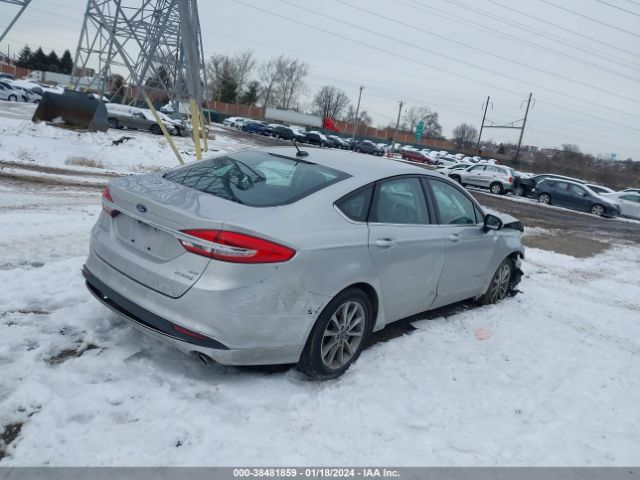 Photo 3 VIN: 3FA6P0LU3HR384605 - FORD FUSION HYBRID 