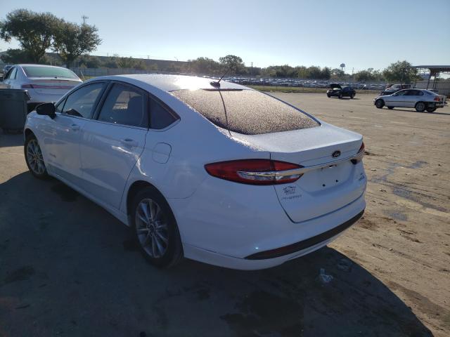 Photo 2 VIN: 3FA6P0LU3HR385558 - FORD FUSION SE 