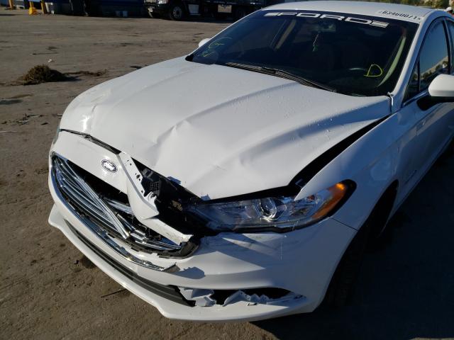 Photo 8 VIN: 3FA6P0LU3HR385558 - FORD FUSION SE 