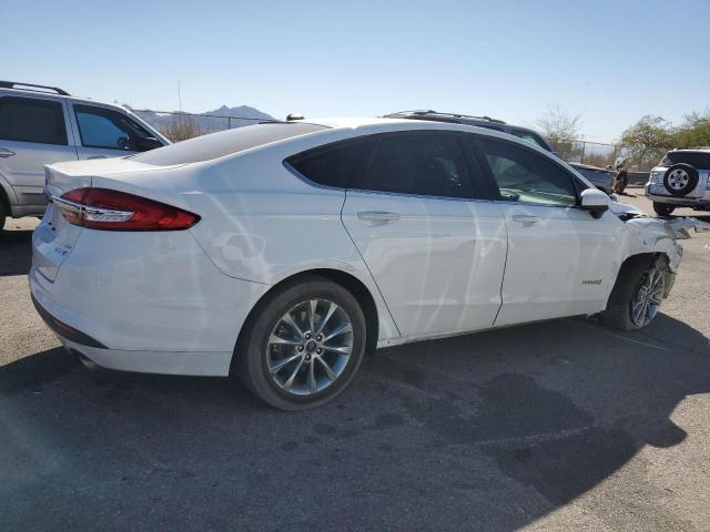 Photo 2 VIN: 3FA6P0LU3HR386290 - FORD FUSION SE 