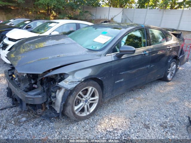 Photo 1 VIN: 3FA6P0LU3JR132195 - FORD FUSION 