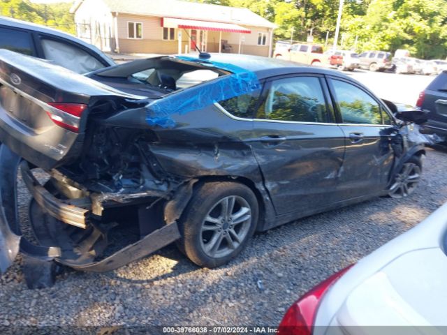 Photo 3 VIN: 3FA6P0LU3JR132195 - FORD FUSION 