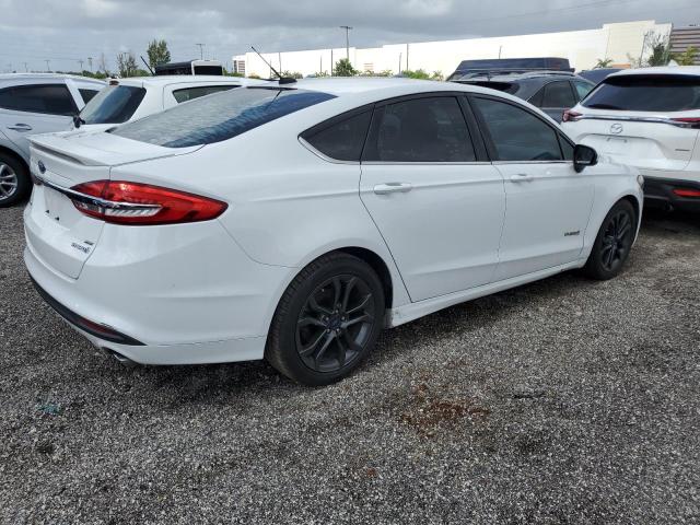 Photo 2 VIN: 3FA6P0LU3JR137803 - FORD FUSION 