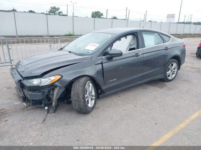 Photo 1 VIN: 3FA6P0LU3JR173023 - FORD FUSION 