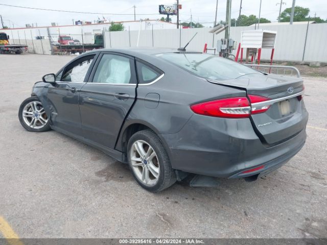 Photo 2 VIN: 3FA6P0LU3JR173023 - FORD FUSION 