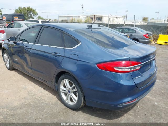 Photo 2 VIN: 3FA6P0LU3JR233155 - FORD FUSION 