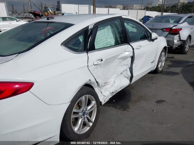 Photo 5 VIN: 3FA6P0LU3JR235245 - FORD FUSION HYBRID 