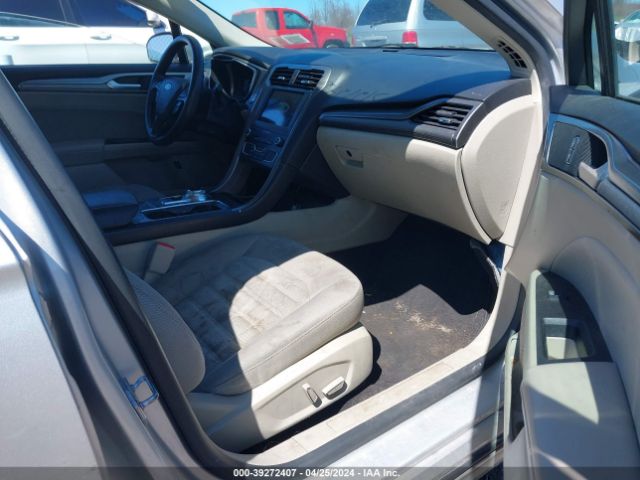 Photo 4 VIN: 3FA6P0LU3KR222674 - FORD FUSION HYBRID 