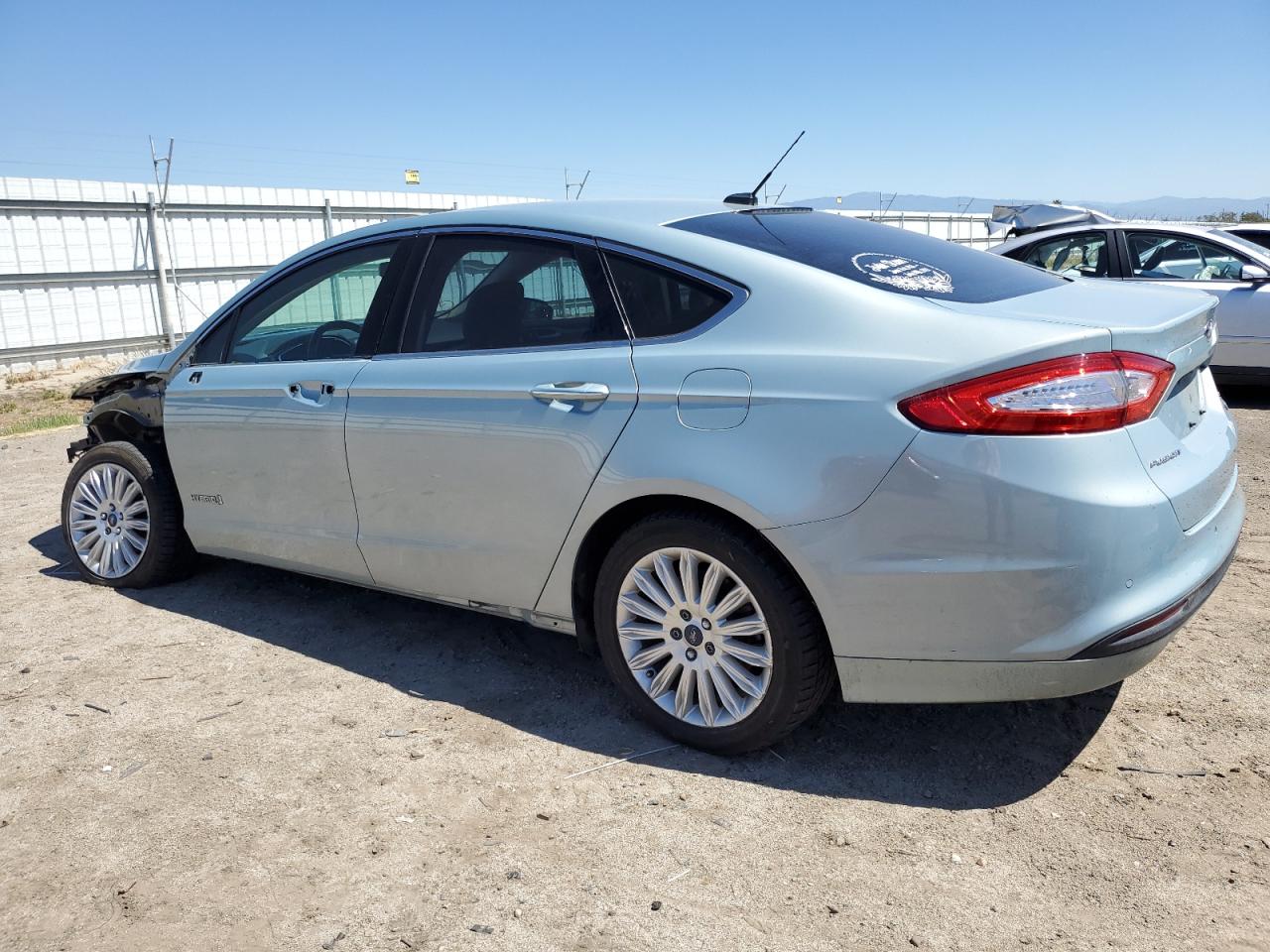 Photo 1 VIN: 3FA6P0LU4ER393258 - FORD FUSION 