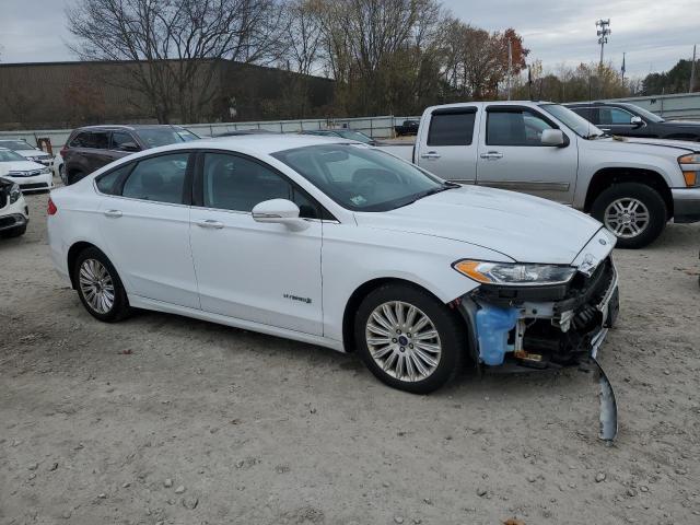 Photo 3 VIN: 3FA6P0LU4FR121763 - FORD FUSION SE 