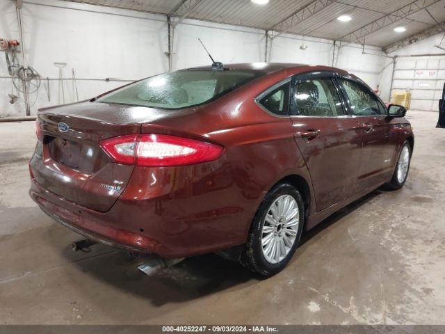 Photo 3 VIN: 3FA6P0LU4FR204013 - FORD FUSION 