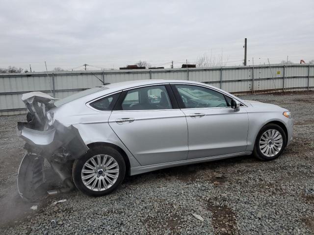 Photo 2 VIN: 3FA6P0LU4GR140802 - FORD FUSION 