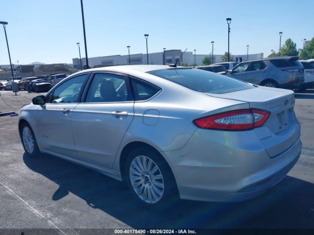 Photo 2 VIN: 3FA6P0LU4GR281899 - FORD FUSION 