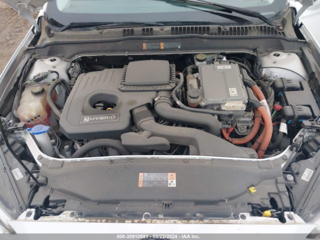 Photo 9 VIN: 3FA6P0LU4GR397605 - FORD FUSION HYBRID 