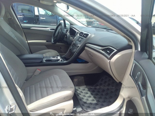 Photo 4 VIN: 3FA6P0LU4HR191038 - FORD FUSION 