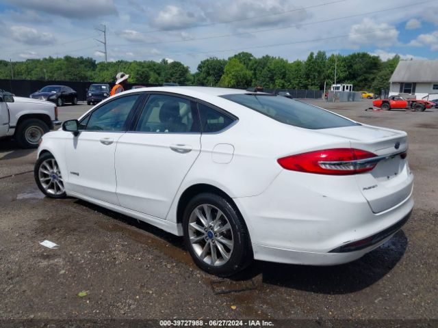 Photo 2 VIN: 3FA6P0LU4HR238164 - FORD FUSION 