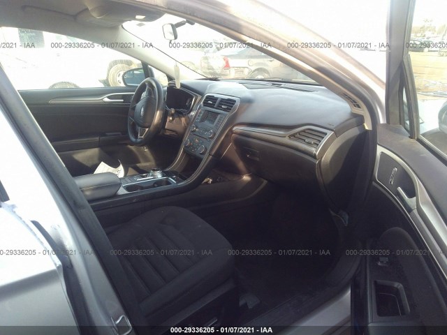 Photo 4 VIN: 3FA6P0LU4HR316250 - FORD FUSION 