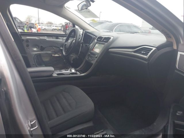 Photo 4 VIN: 3FA6P0LU4HR325675 - FORD FUSION HYBRID 