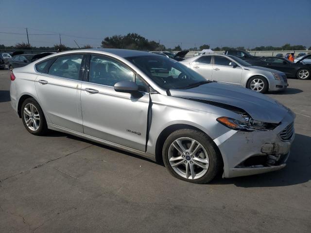 Photo 3 VIN: 3FA6P0LU4JR137552 - FORD FUSION SE 