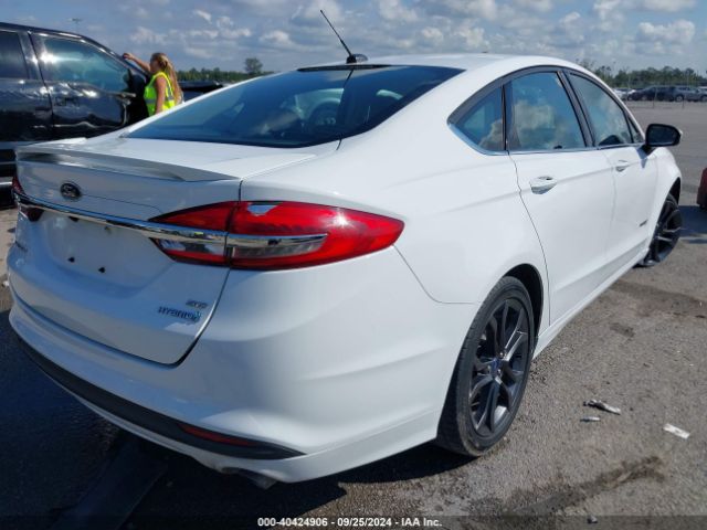 Photo 3 VIN: 3FA6P0LU4JR168848 - FORD FUSION 