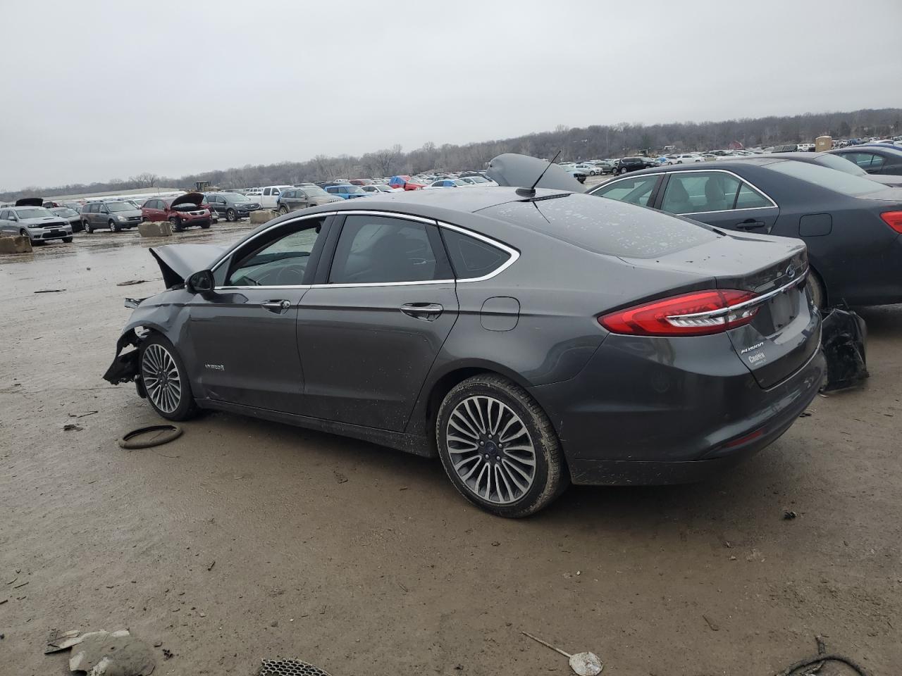 Photo 1 VIN: 3FA6P0LU4JR176528 - FORD FUSION 