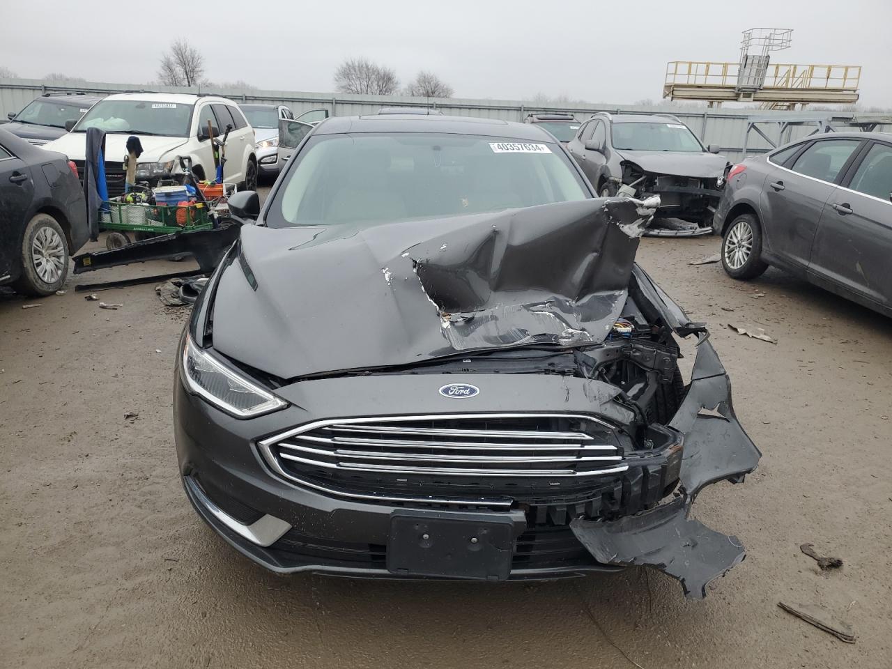 Photo 4 VIN: 3FA6P0LU4JR176528 - FORD FUSION 