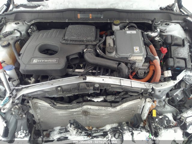 Photo 9 VIN: 3FA6P0LU4JR233133 - FORD FUSION HYBRID 