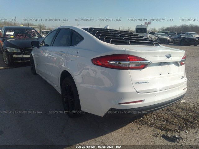 Photo 2 VIN: 3FA6P0LU4KR119134 - FORD FUSION HYBRID 