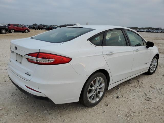 Photo 2 VIN: 3FA6P0LU4KR143837 - FORD FUSION SE 