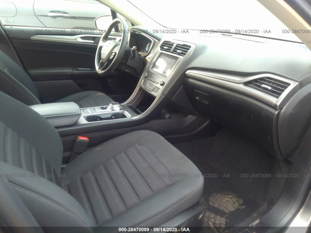 Photo 4 VIN: 3FA6P0LU4KR200165 - FORD FUSION HYBRID 