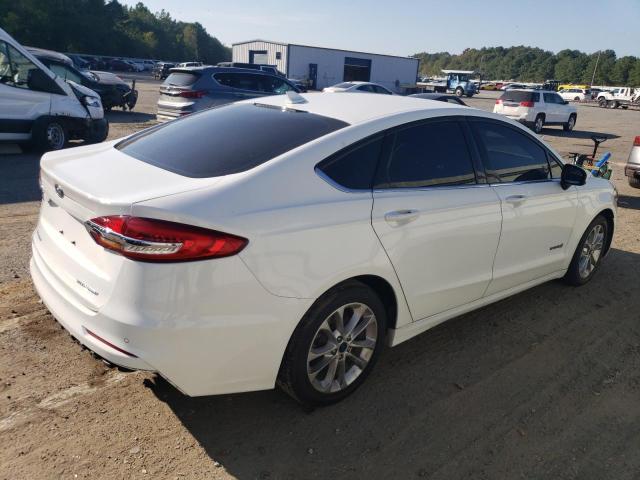 Photo 2 VIN: 3FA6P0LU4KR242481 - FORD FUSION 