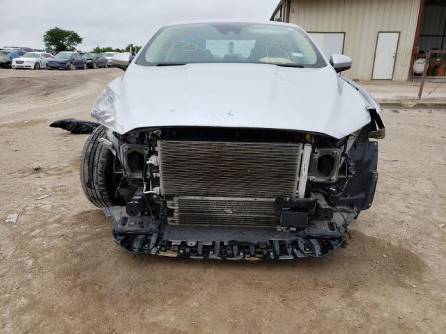 Photo 8 VIN: 3FA6P0LU4KR256428 - FORD FUSION SE 