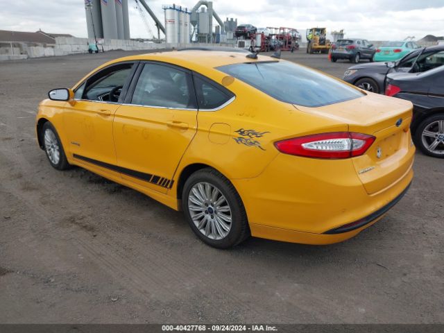 Photo 2 VIN: 3FA6P0LU5FR217725 - FORD FUSION 