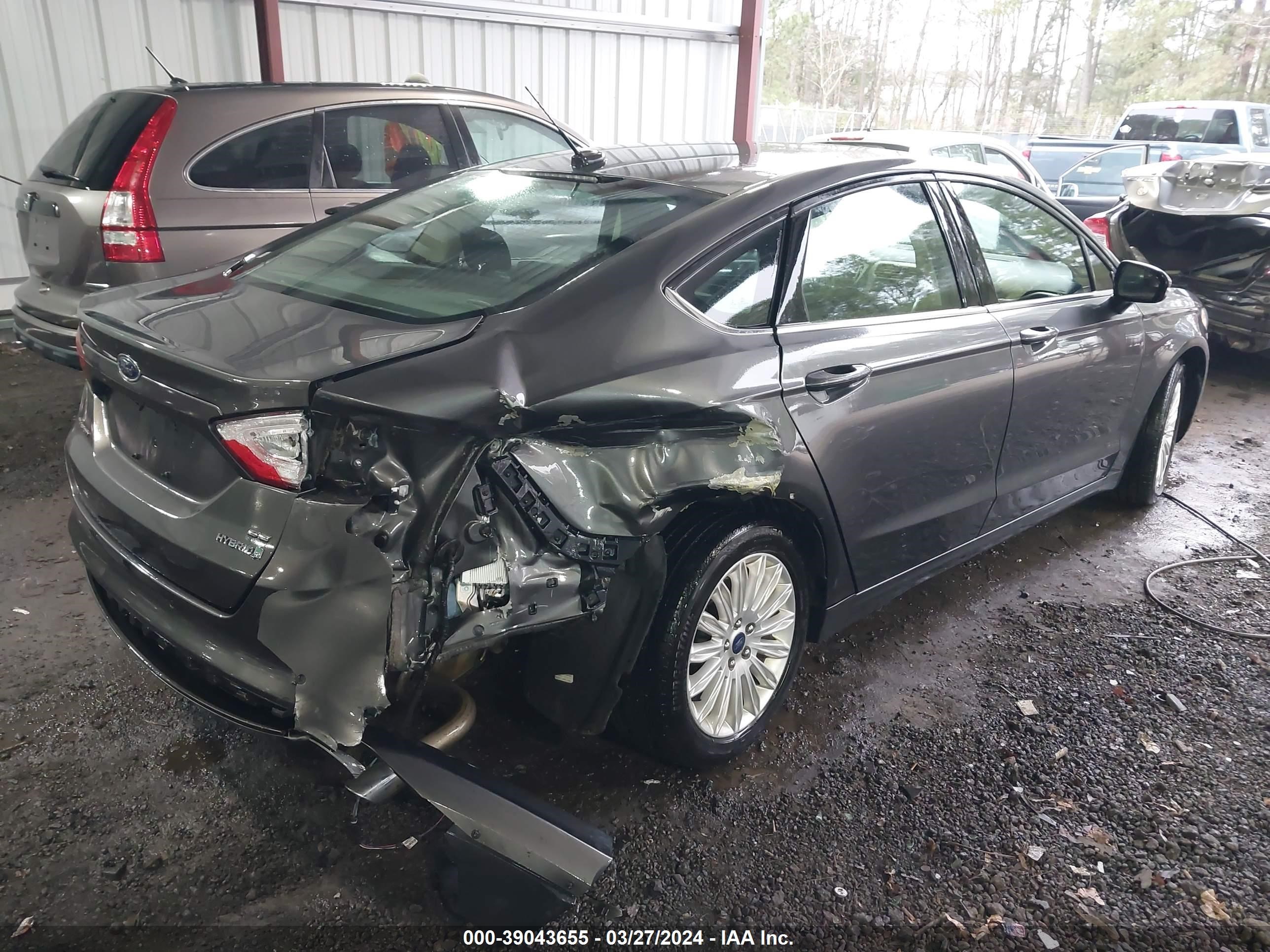 Photo 3 VIN: 3FA6P0LU5GR377766 - FORD FUSION 