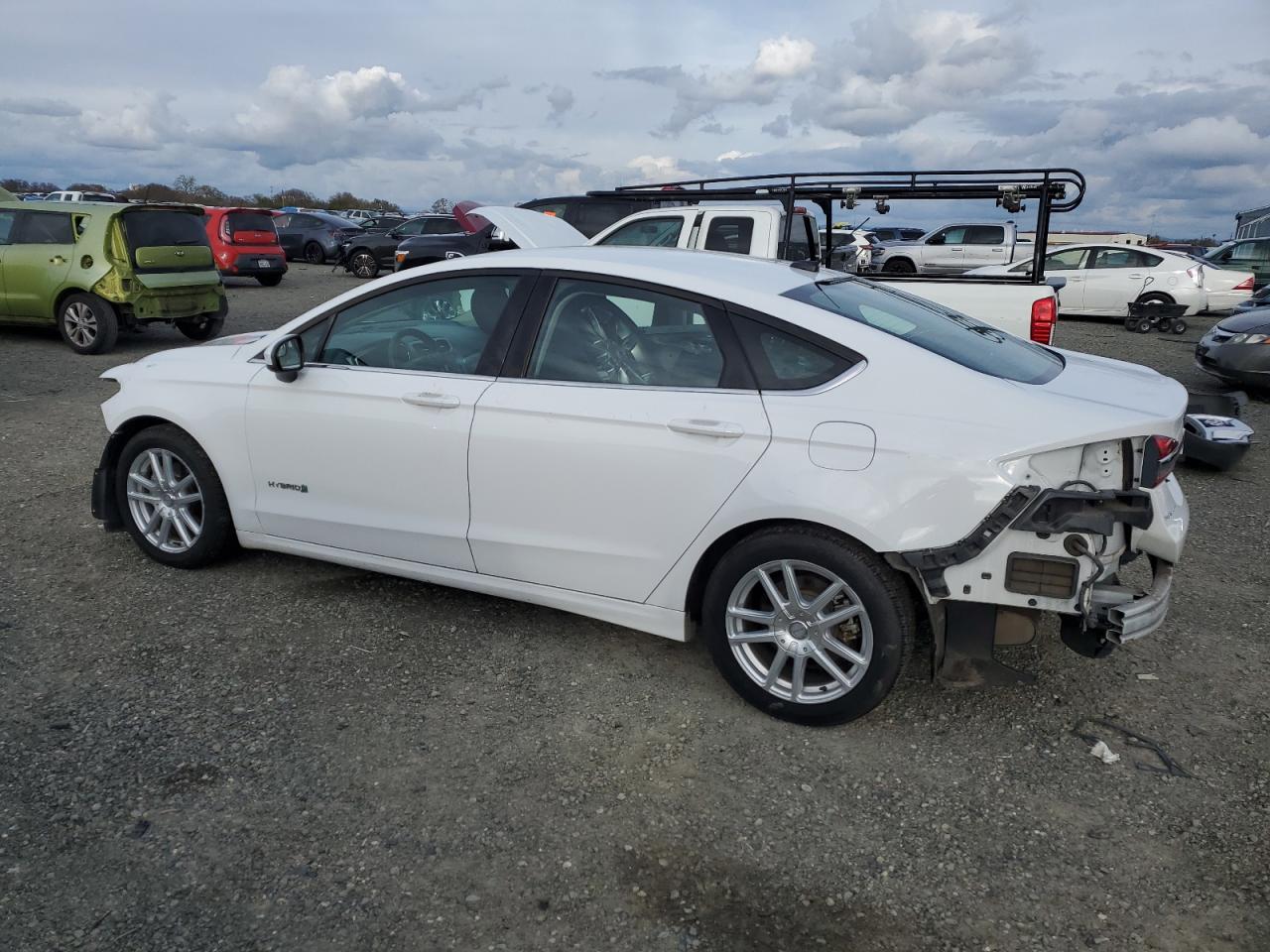 Photo 1 VIN: 3FA6P0LU5HR384797 - FORD FUSION 