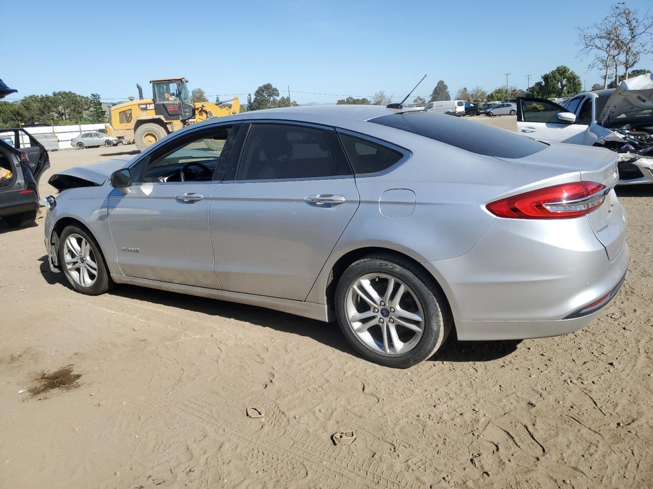 Photo 1 VIN: 3FA6P0LU5JR171077 - FORD FUSION 