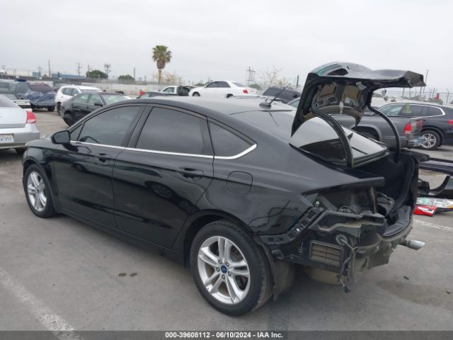 Photo 2 VIN: 3FA6P0LU5JR232508 - FORD FUSION 