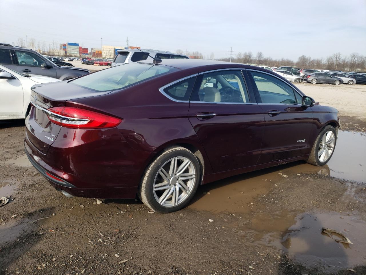 Photo 2 VIN: 3FA6P0LU5JR252144 - FORD FUSION 