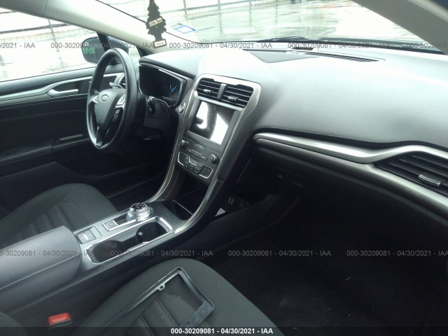 Photo 4 VIN: 3FA6P0LU5KR139974 - FORD FUSION HYBRID 