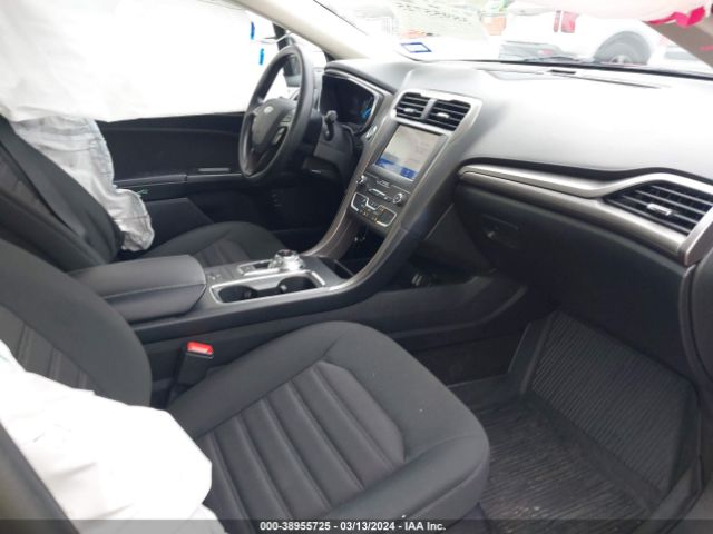 Photo 4 VIN: 3FA6P0LU5KR263243 - FORD FUSION HYBRID 