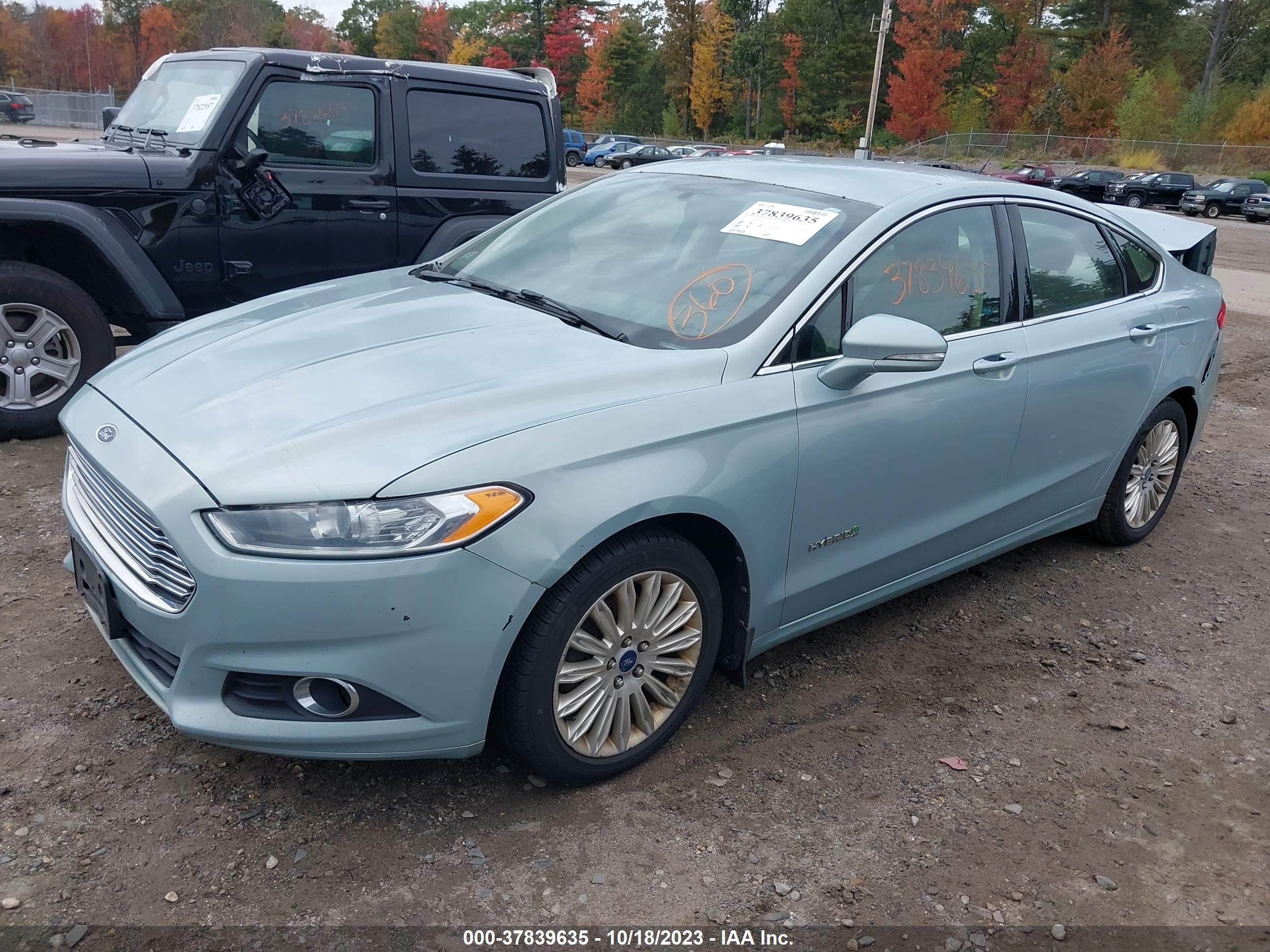 Photo 1 VIN: 3FA6P0LU6DR136536 - FORD FUSION 