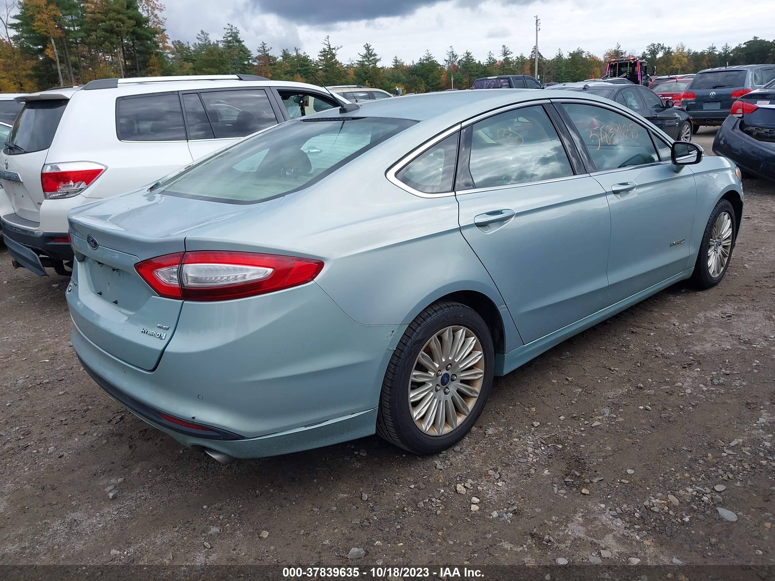 Photo 3 VIN: 3FA6P0LU6DR136536 - FORD FUSION 