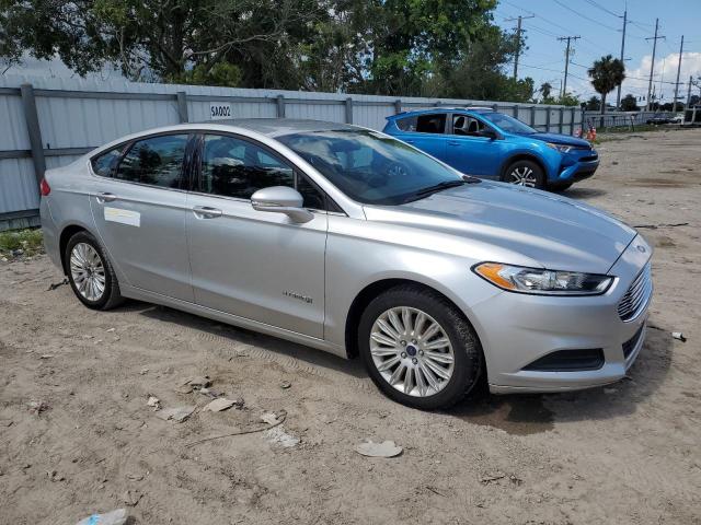 Photo 3 VIN: 3FA6P0LU6ER173989 - FORD FUSION SE 