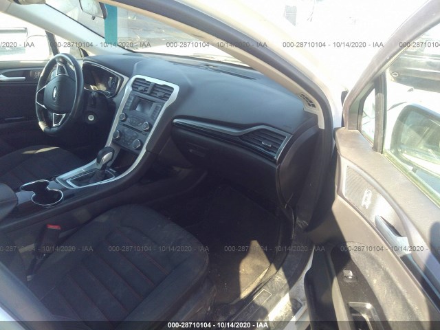 Photo 4 VIN: 3FA6P0LU6ER311708 - FORD FUSION 