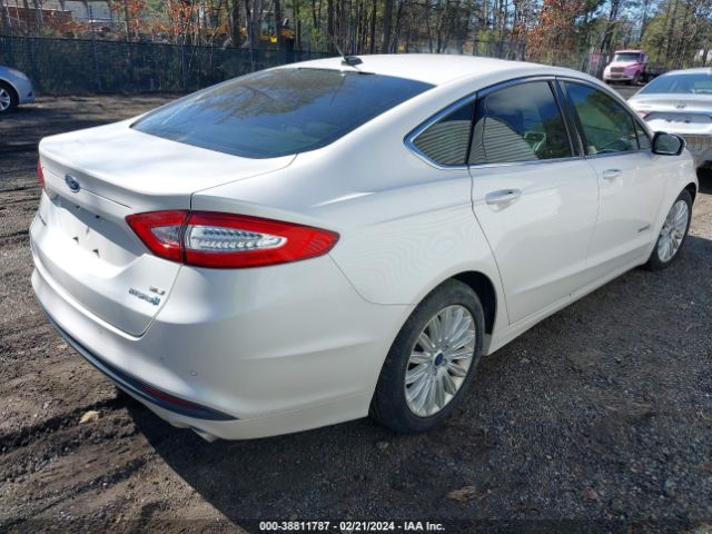 Photo 3 VIN: 3FA6P0LU6FR183729 - FORD FUSION HYBRID 