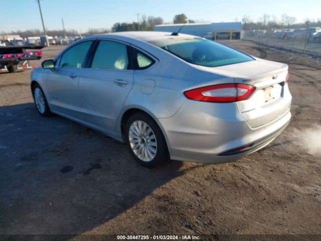 Photo 2 VIN: 3FA6P0LU6FR308633 - FORD FUSION HYBRID 