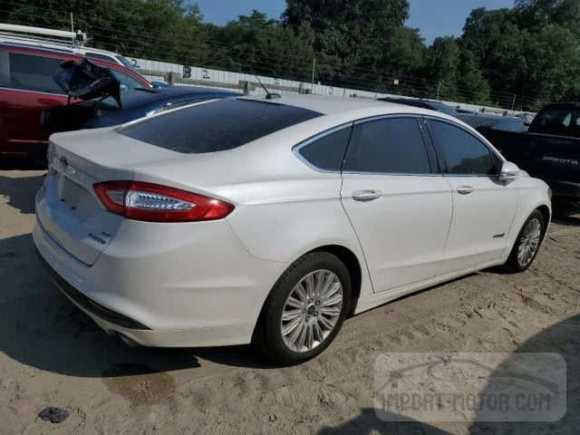 Photo 2 VIN: 3FA6P0LU6GR128604 - FORD FUSION 