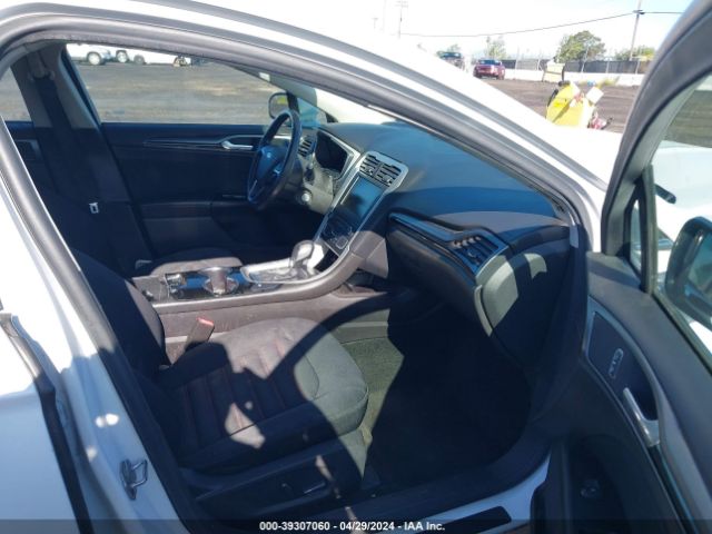 Photo 4 VIN: 3FA6P0LU6GR342816 - FORD FUSION 