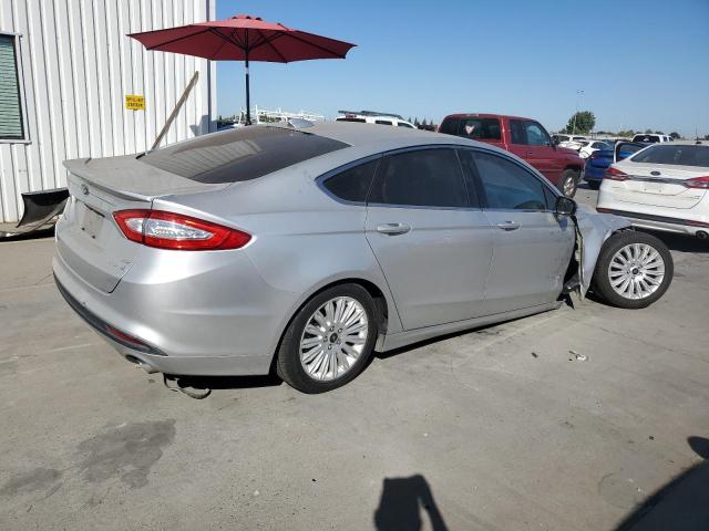 Photo 2 VIN: 3FA6P0LU6GR342833 - FORD FUSION SE 