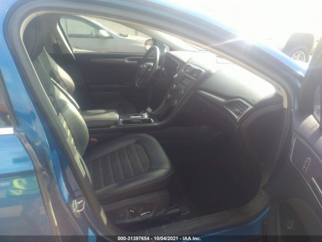 Photo 4 VIN: 3FA6P0LU6HR222824 - FORD FUSION 